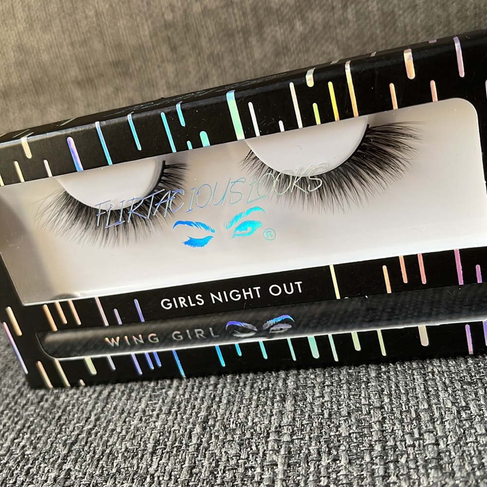 Flirtatious Looks Cosmetics - Girls Night Out Lashes Pack